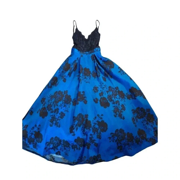 Windsor Floral Ball Gown 1/2 Black Blue Deep V Lace - Picture 9 of 11